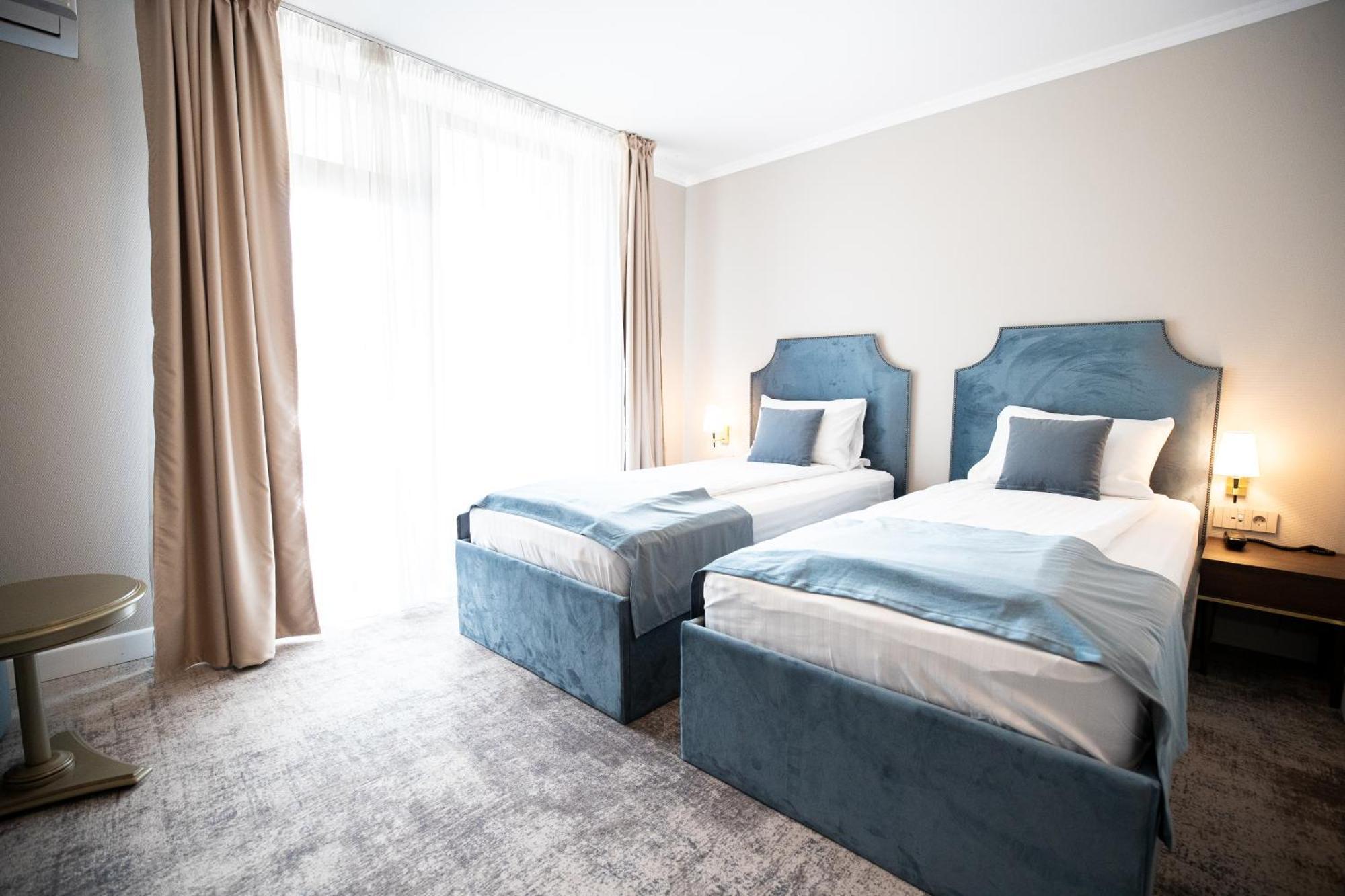 Hotel Meridian Cluj-Napoca Eksteriør bilde