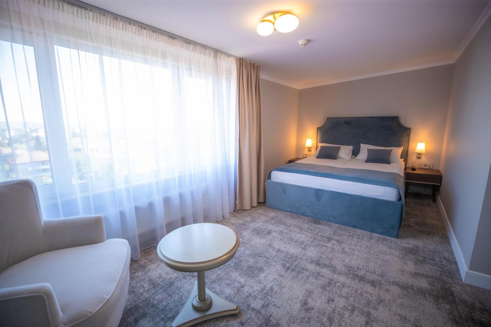 Hotel Meridian Cluj-Napoca Eksteriør bilde